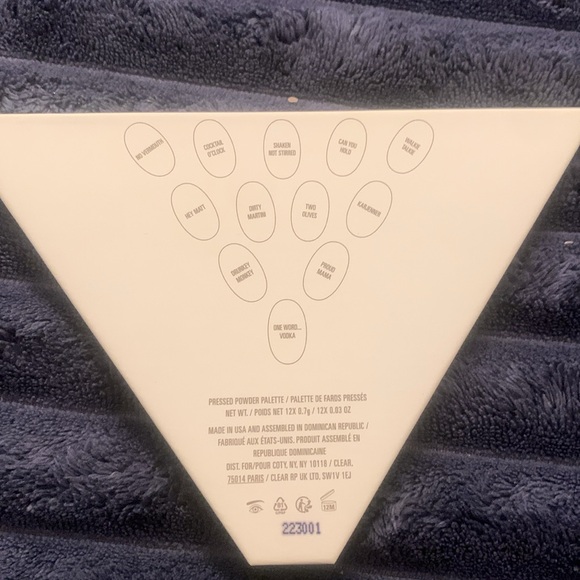 Kylie Cosmetics x Kris Martini Palette - Picture 7 of 10